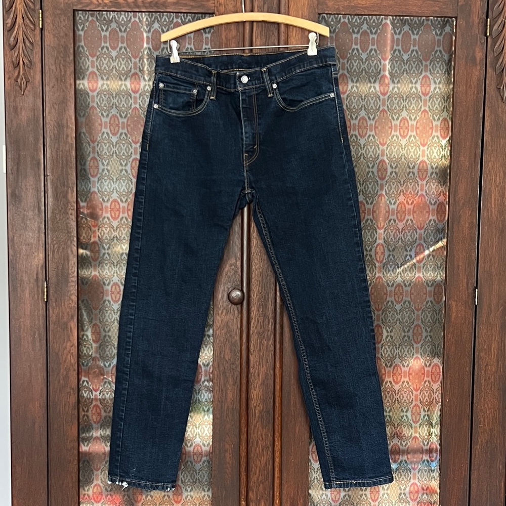 Levi's distressed 502 denim Jeans